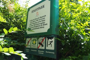 Entrance and all the rules for Stadtpark