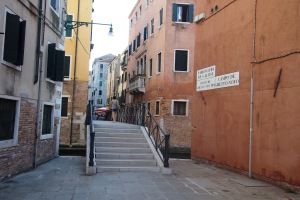 The bridge between Ghetto Nuovo and Ghetto Vecchio