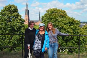 With Frida and Agnes with the cathedral in the background